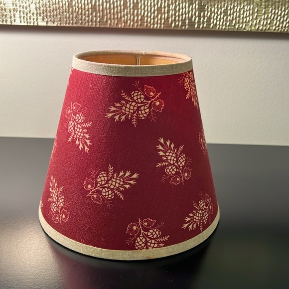 Rustic Pinecone Lamp - Picture 9 of 13